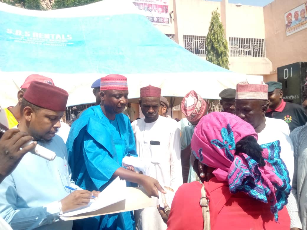 An Raba Wa Mata 200 Jari A Fagge, Kano