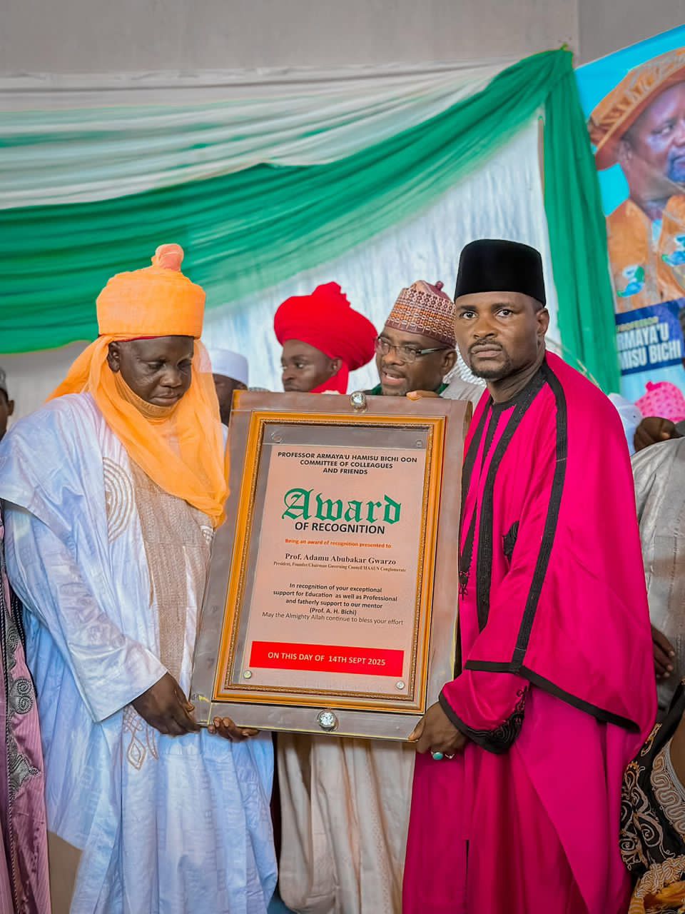 Sun karrama Farfesa Adamu Abubakar Gwarzo da lambar yabo