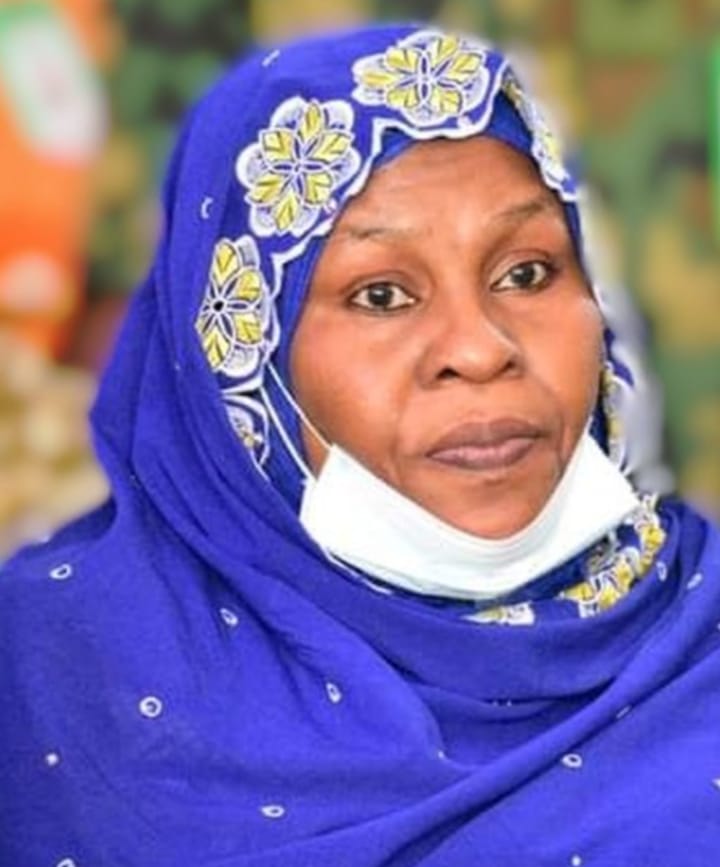 Dakta Ganduje da Mai Ɗakinsa Farfesa Hafsat Jajirtattu Ne Wajen Hidimta Wa Addini -Malama Zahra’u Muhammad Umar